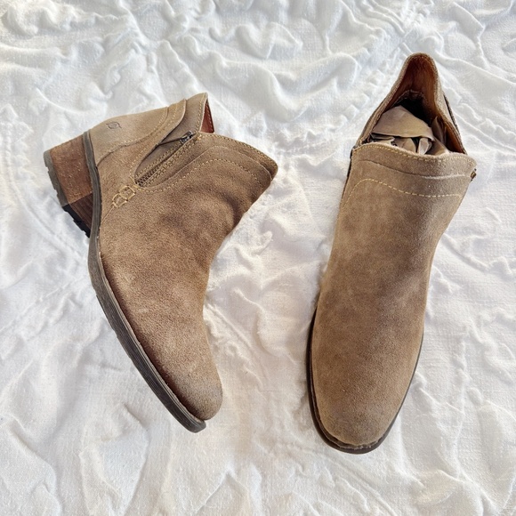 Born Malta II Taupe Distressed Booties Size 10 New - Picture 5 of 12